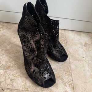 Vera Wang Black Cutout Heeled Boots